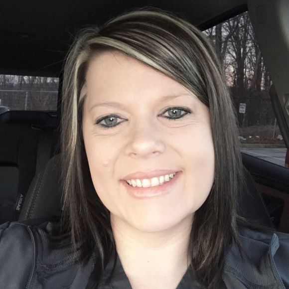 Meet your Posher, Angela - Picture 1 of 1